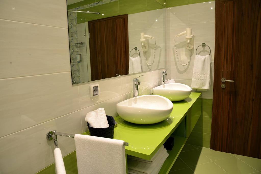 Glicinia Hotel โกลเดน แซนส์ ห้อง รูปภาพ
