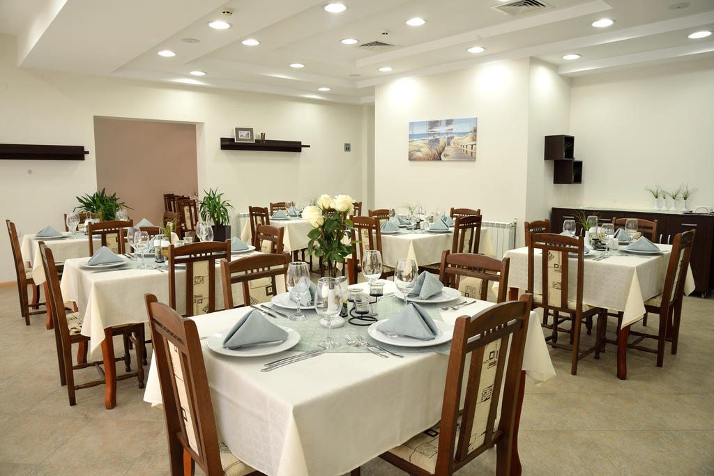 Glicinia Hotel โกลเดน แซนส์ ภายนอก รูปภาพ